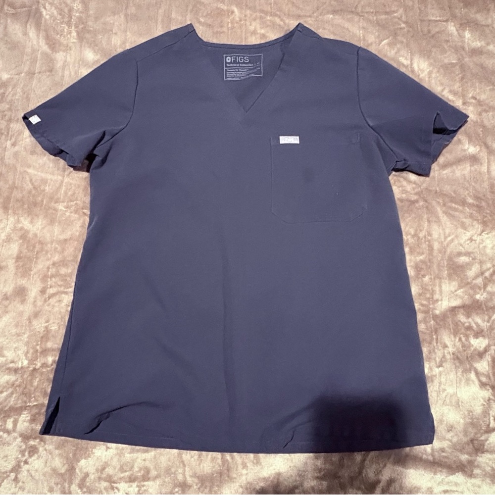 FIGS scrub top